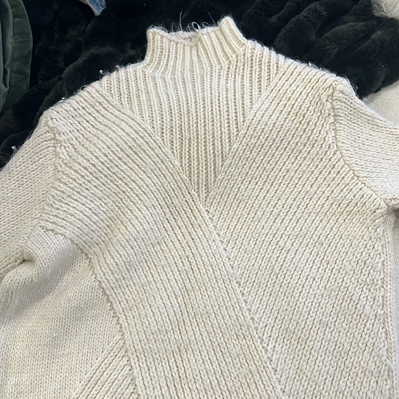 For the republic women’s ivory sweater - Picture 2 of 9